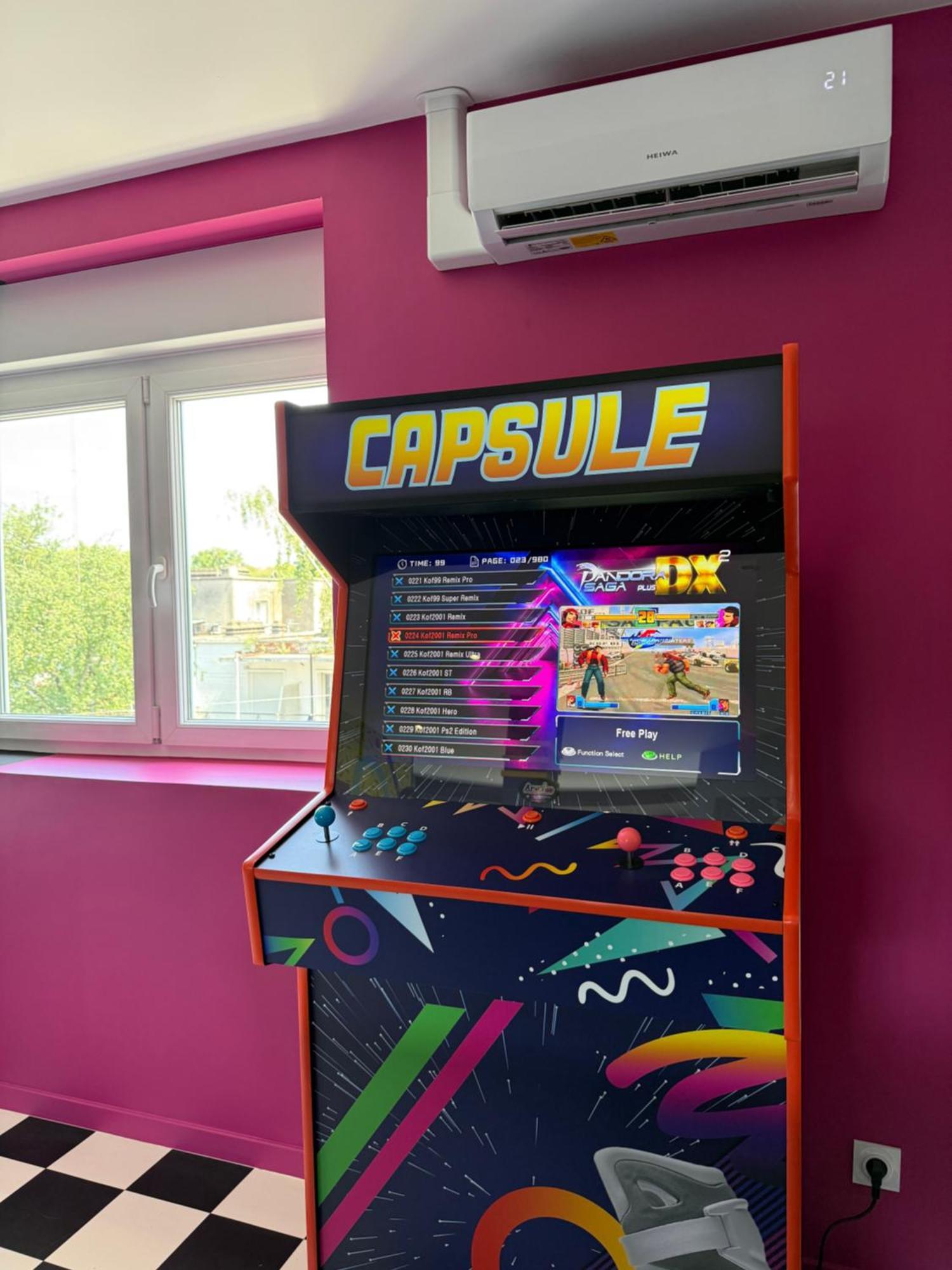 Capsule Retour Vers Le Futur Maubeuge Dış mekan fotoğraf